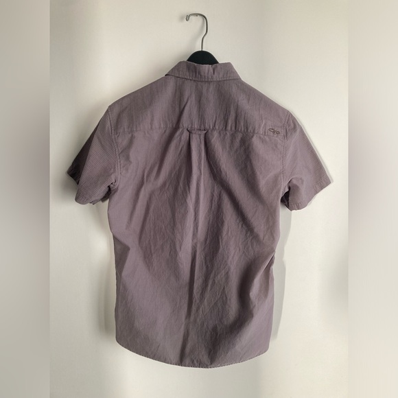 Medium, OUTDOOR RESEARCH Button down casual shirt! - Picture 2 of 7
